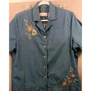 Alfred Dunner Top Womens 16P Chambray Floral Embroidered Button Up Short‎ Sleeve